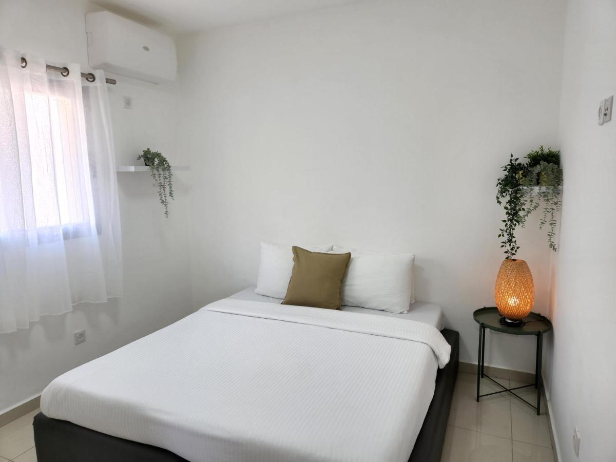 Melony Apartments Yam Suf Street エイラート エクステリア 写真