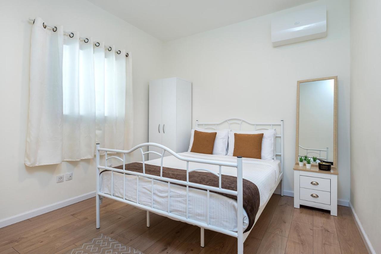 Melony Apartments Yam Suf Street エイラート エクステリア 写真