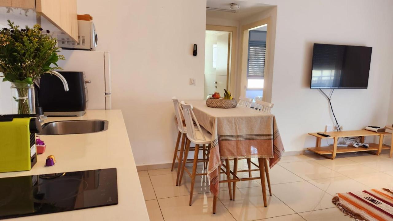 Melony Apartments Yam Suf Street エイラート エクステリア 写真