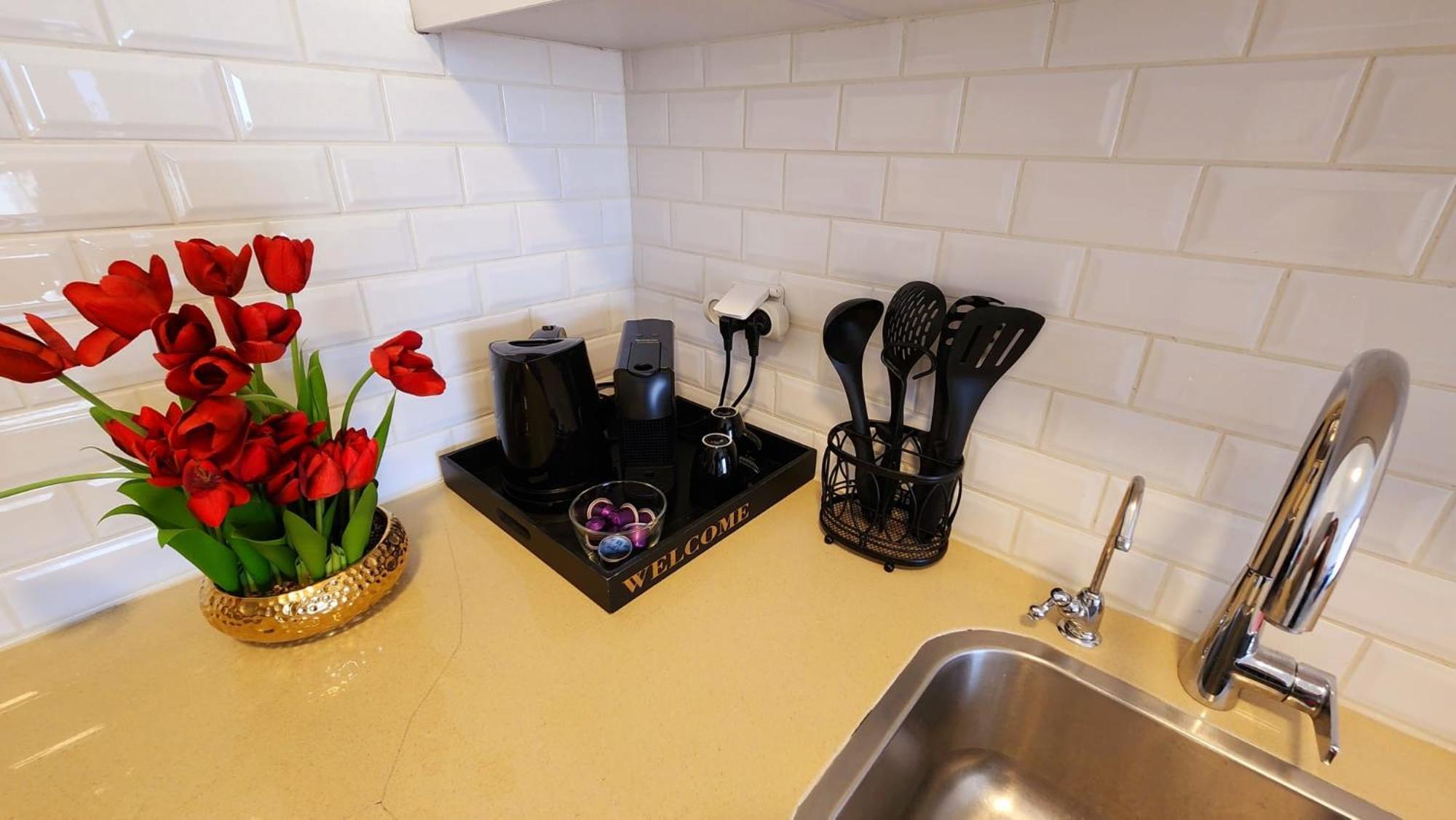 Melony Apartments Yam Suf Street エイラート エクステリア 写真