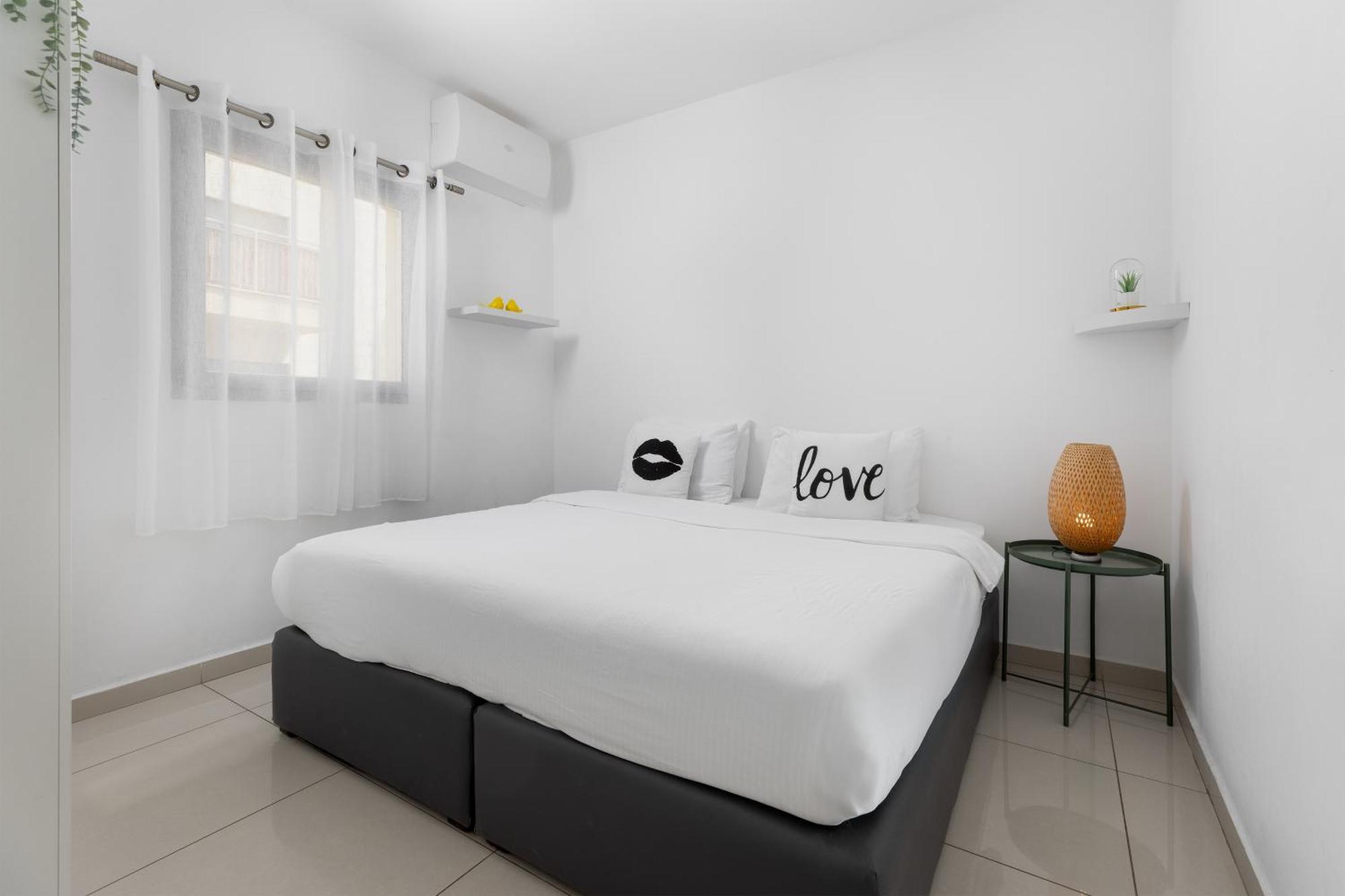 Melony Apartments Yam Suf Street エイラート エクステリア 写真